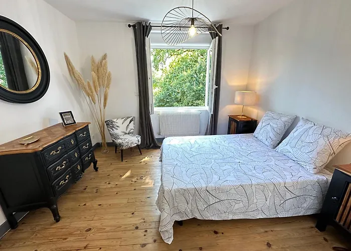 En Perigord * Saint-Astier (Dordogne)